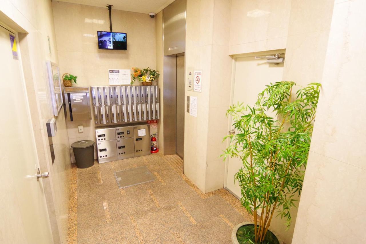 Nippombashi Art Hotel 501 Osaka Exteriör bild